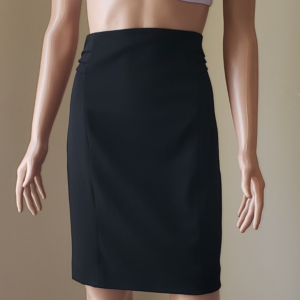 🆕️ New Express Black Pencil Skirt